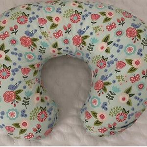 boppy Flowers and Birds Pillow Cover
